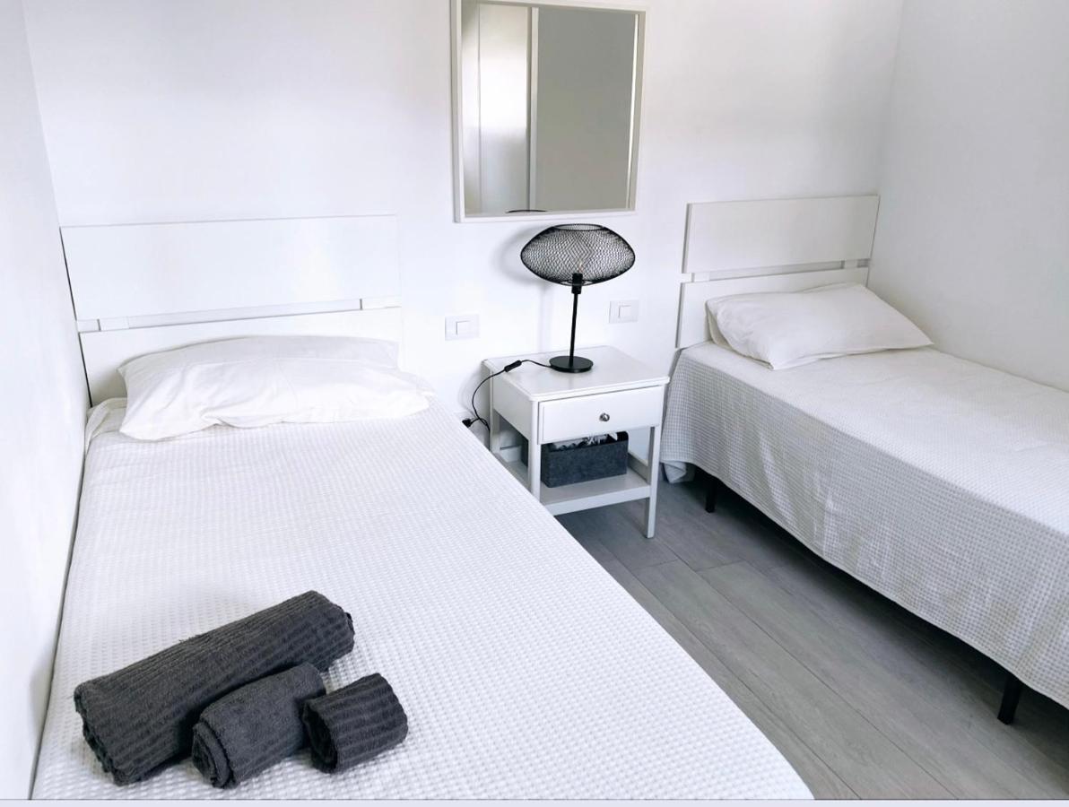Апартаменты The White Heart House - Attic Sea View Лос Кристианос Экстерьер фото